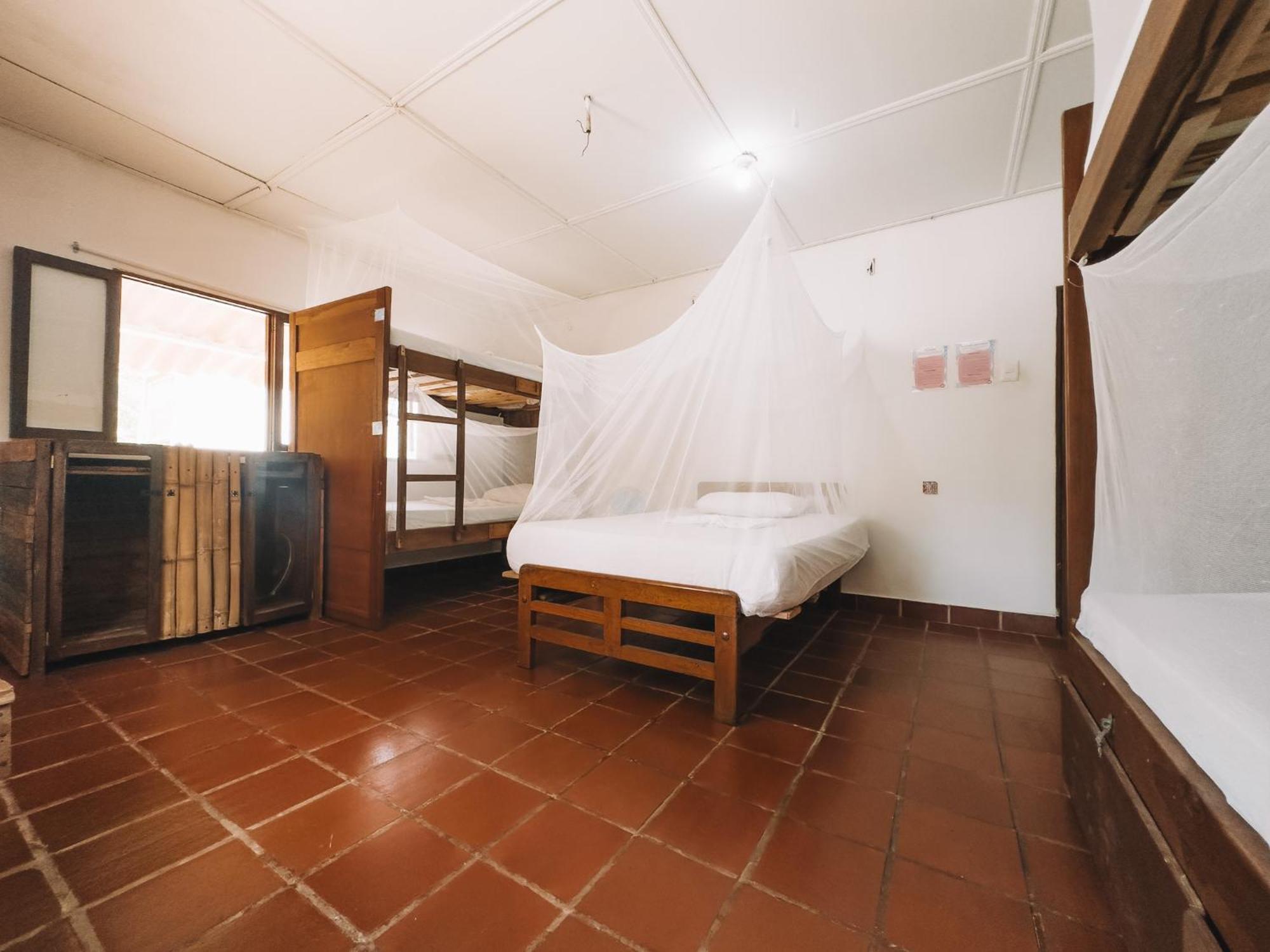 Jaba Jan Hostal ปาโลมิโน ภายนอก รูปภาพ